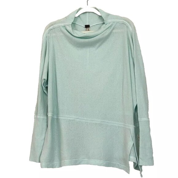Free People London Town Asymmetrical Top size Medium NWT Seafoam Green - Picture 1 of 14